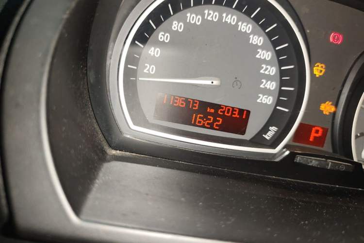 Used BMW X3 2008 xDrive25i Luxury Model Odometer Close Up