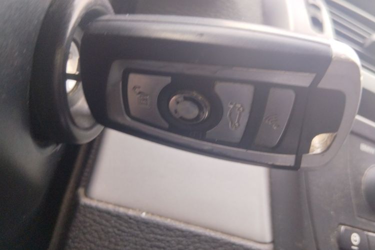 Used BMW X3 2008 xDrive25i Leading Model Vehicle Key