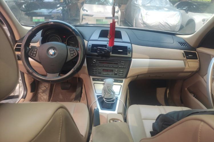 Used BMW X3 2008 xDrive25i Luxury Model Center Console