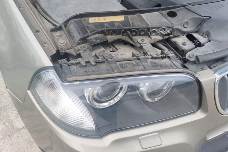 Used BMW X3 2008 xDrive25i Luxury Model Right Front Headlight