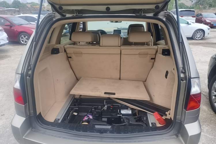 Used BMW X3 2008 xDrive25i Luxury Model Trunk