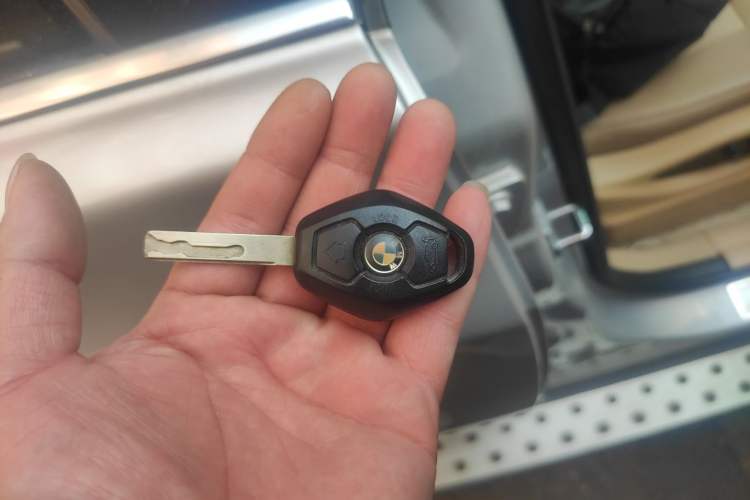 Used BMW X3 2008 xDrive25i Luxury Model Vehicle Key
