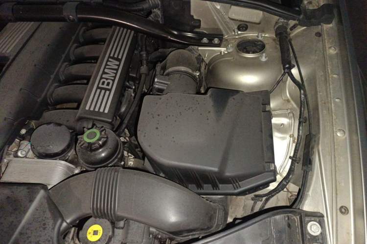 Used BMW X3 2008 xDrive25i Leading Model Engine Bay Left