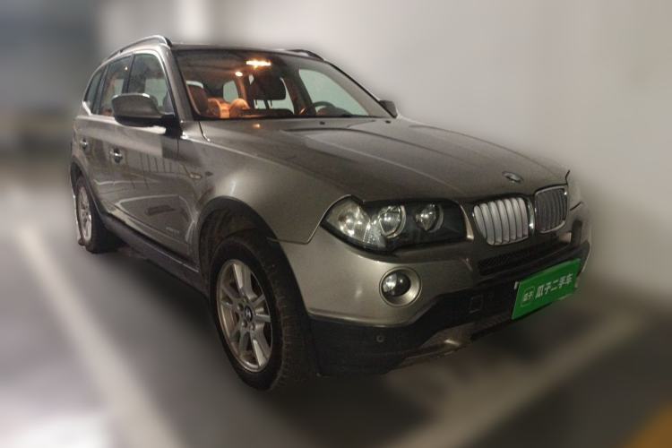 Used BMW X3 2008 xDrive25i Leading Model Front Right 45 Deg