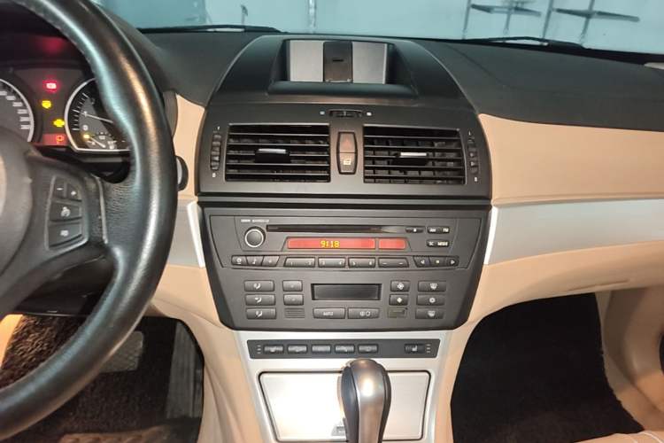 Used BMW X3 2008 xDrive25i Leading Model Audio And AC Panel