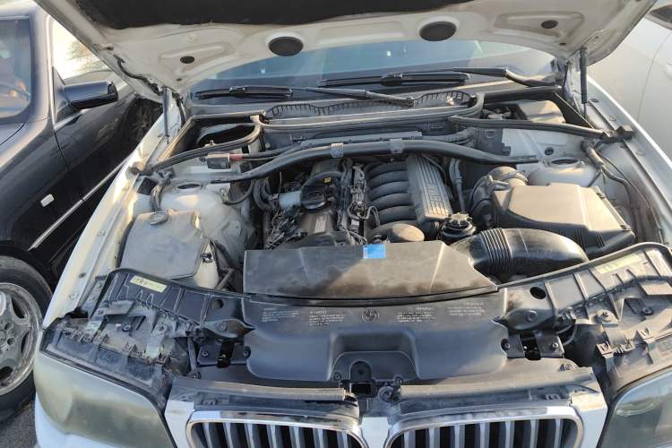 Used BMW X3 2008 xDrive25i Luxury Model Engine Bay Right
