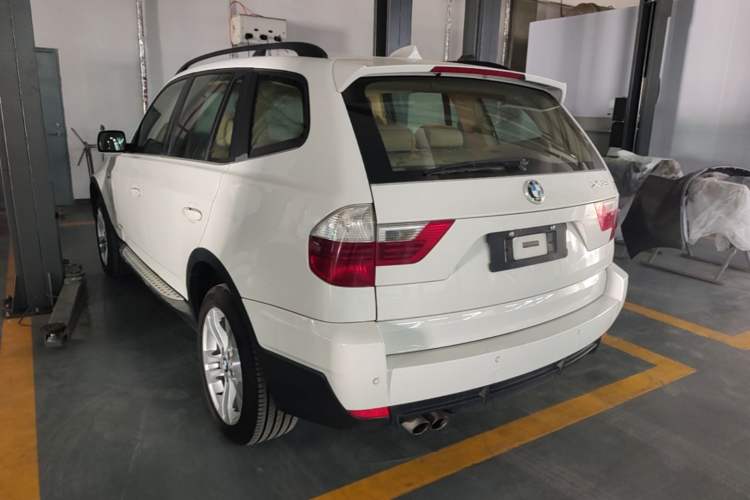 Used BMW X3 2008 xDrive25i Leading Model Rear Left 45 Deg