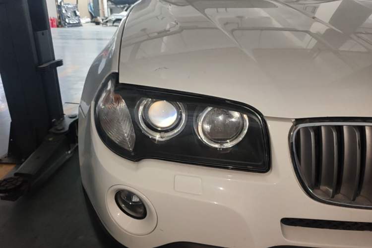Used BMW X3 2008 xDrive25i Leading Model Right Front Headlight