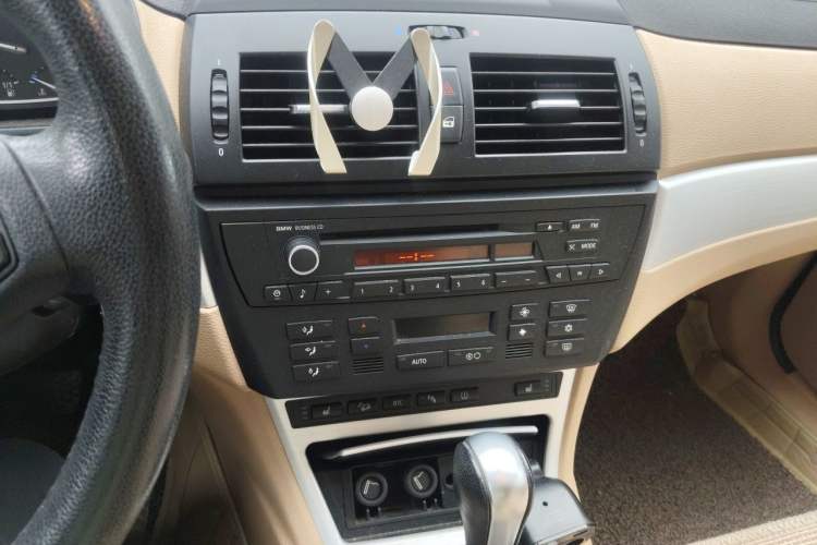 Used BMW X3 2009 xDrive25i Luxury Plus Model Audio And AC Panel