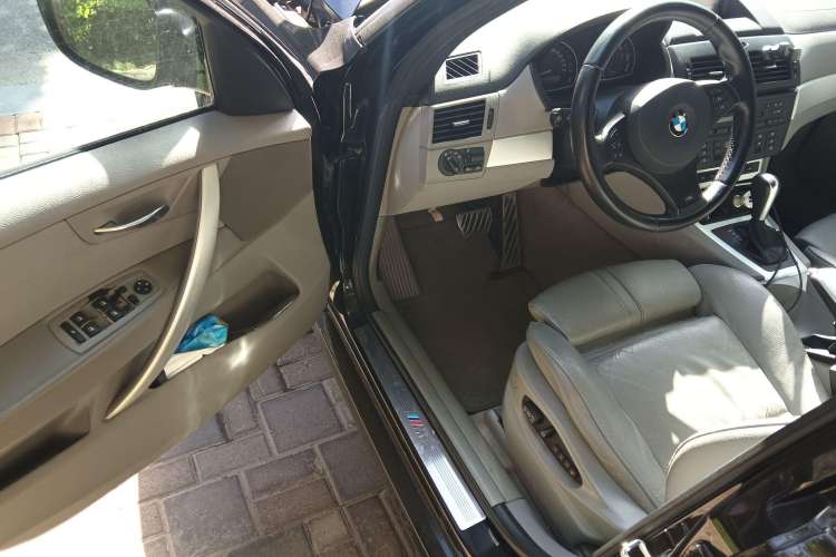 Used BMW X3 2009 xDrive30i Driver Seat