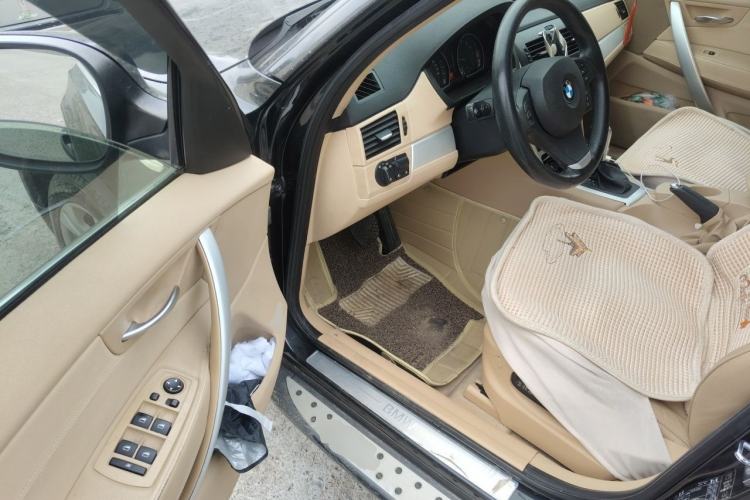 Used BMW X3 2009 xDrive25i Luxury Plus Model Driver Seat