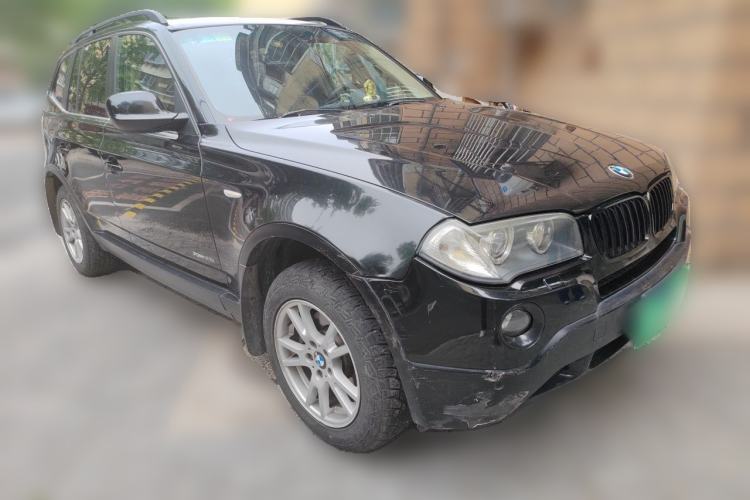 Used BMW X3 2009 xDrive25i Luxury Plus Model Front Right 45 Deg
