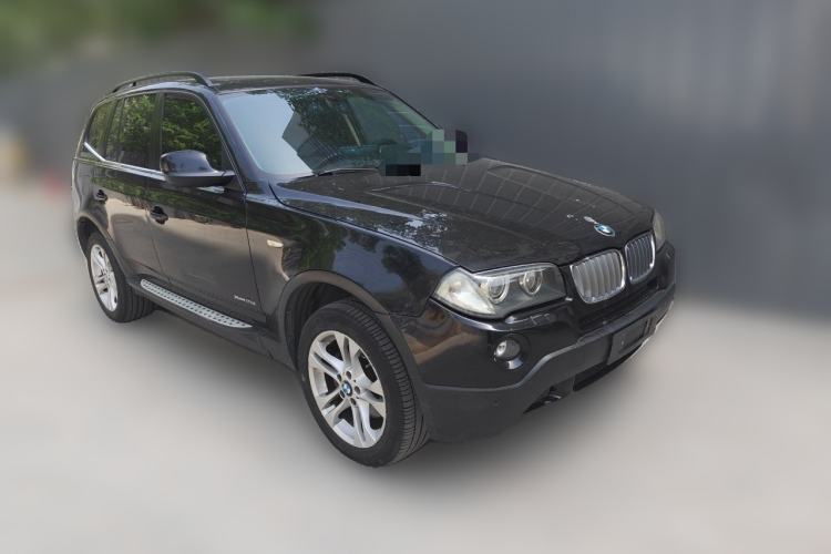 Used BMW X3 2009 xDrive25i Luxury Plus Model Front Right 45 Deg