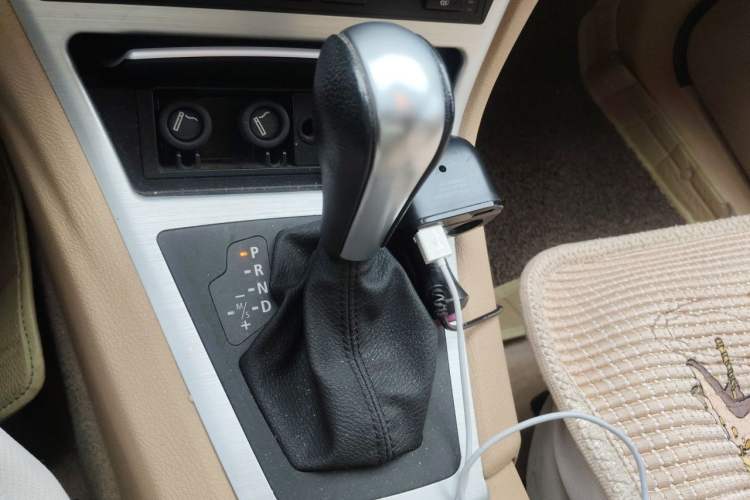 Used BMW X3 2009 xDrive25i Luxury Plus Model Gear Lever