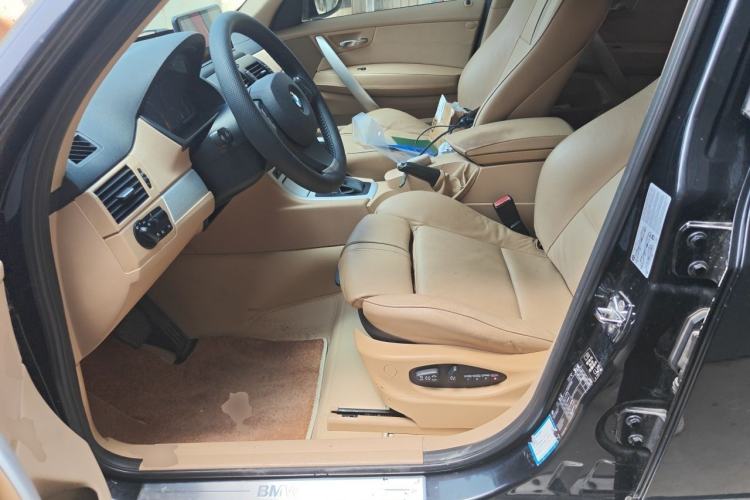 Used BMW X3 2009 xDrive25i Luxury Plus Model Left Front Seat