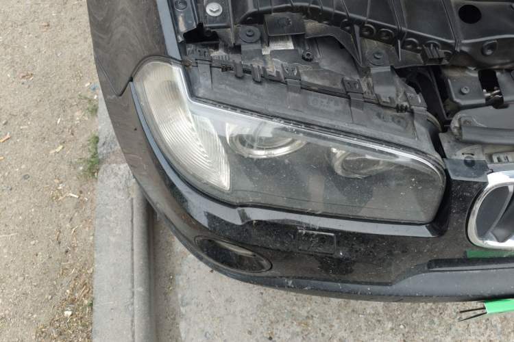 Used BMW X3 2009 xDrive25i Luxury Plus Model Right Front Headlight