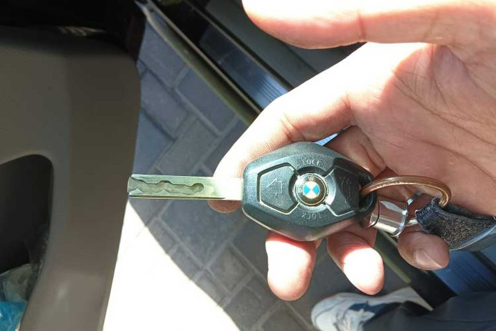 Used BMW X3 2009 xDrive30i Vehicle Key