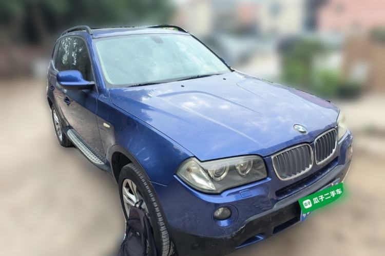 Used BMW X3 2009 xDrive25i Luxury Plus Model Front Right 45 Deg