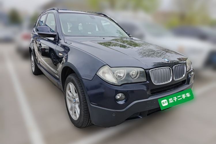 Used BMW X3 2009 xDrive25i Luxury Plus Model Front Right 45 Deg