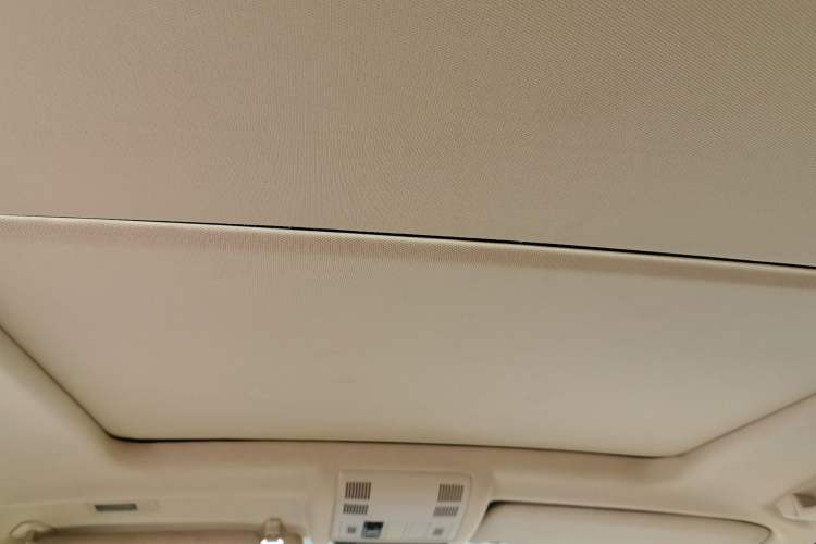 Used BMW X3 2009 xDrive25i Luxury Plus Model Headliner