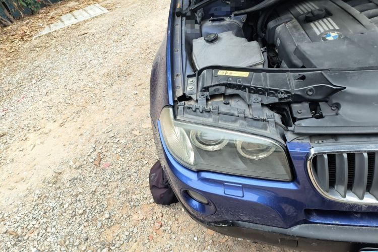 Used BMW X3 2009 xDrive25i Luxury Plus Model Right Front Headlight