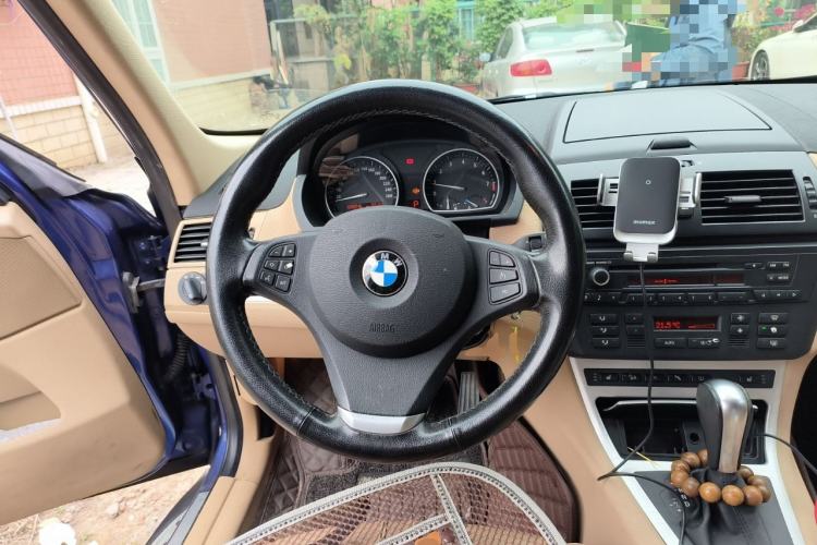 Used BMW X3 2009 xDrive25i Luxury Plus Model Steering Wheel
