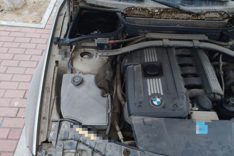Used BMW X3 2009 xDrive25i Luxury Plus Model Engine Bay Right