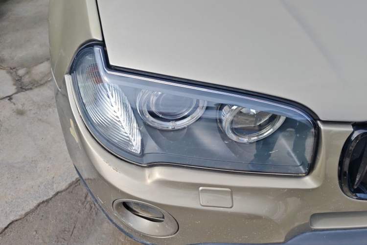 Used BMW X3 2009 xDrive25i Luxury Plus Model Right Front Headlight