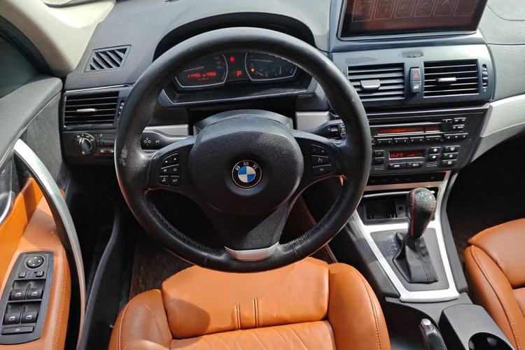 Used BMW X3 2009 xDrive25i Luxury Plus Model Steering Wheel