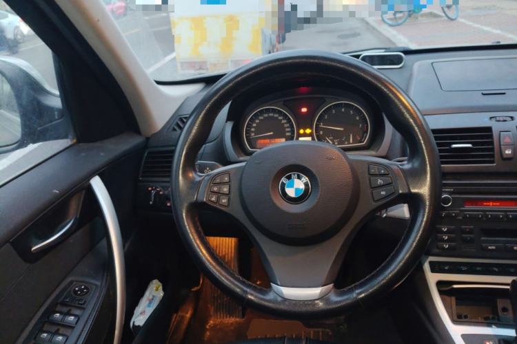 Used BMW X3 2009 xDrive25i Luxury Plus Model Steering Wheel