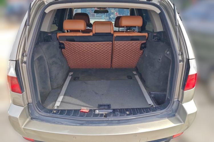 Used BMW X3 2009 xDrive25i Luxury Plus Model Trunk