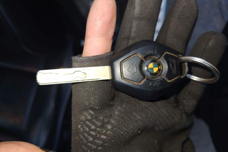 Used BMW X3 2009 xDrive25i Luxury Plus Model Vehicle Key