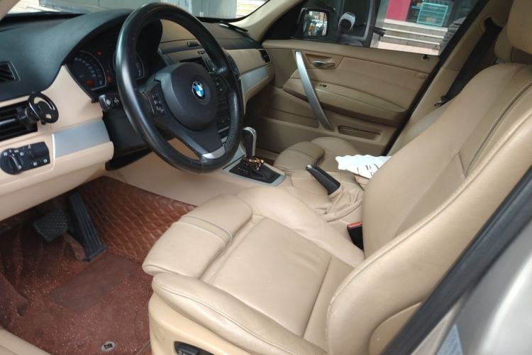 Used BMW X3 2009 xDrive25i Luxury Plus Model Driver Seat