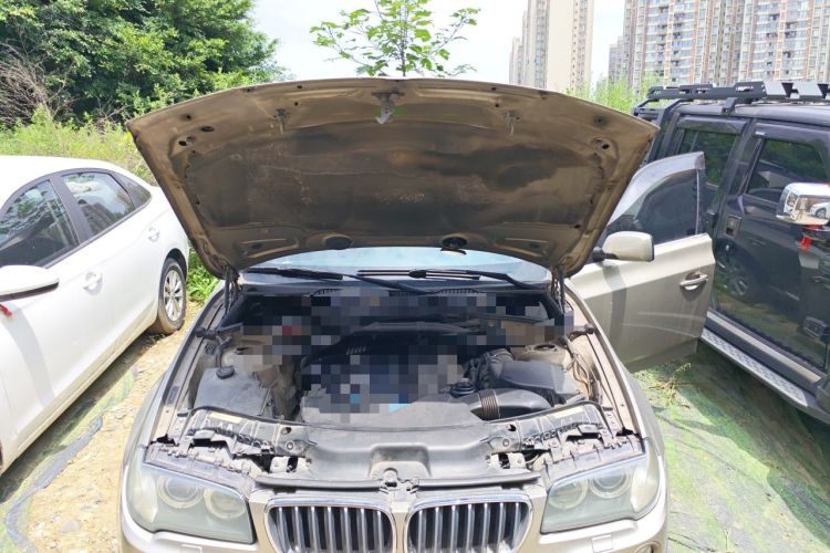 Used BMW X3 2009 xDrive30i Engine Bay