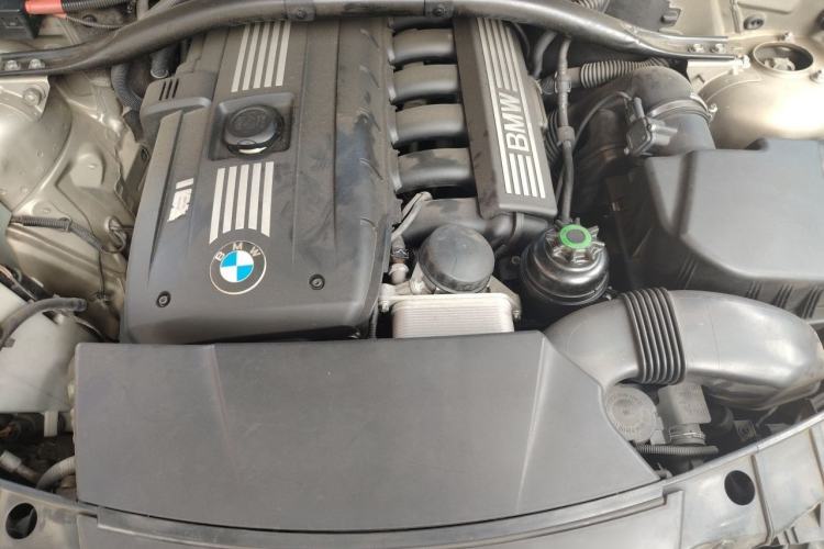 Used BMW X3 2009 xDrive25i Luxury Plus Model Engine Bay