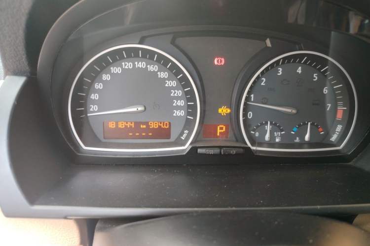 Used BMW X3 2009 xDrive25i Luxury Plus Model Odometer Close Up