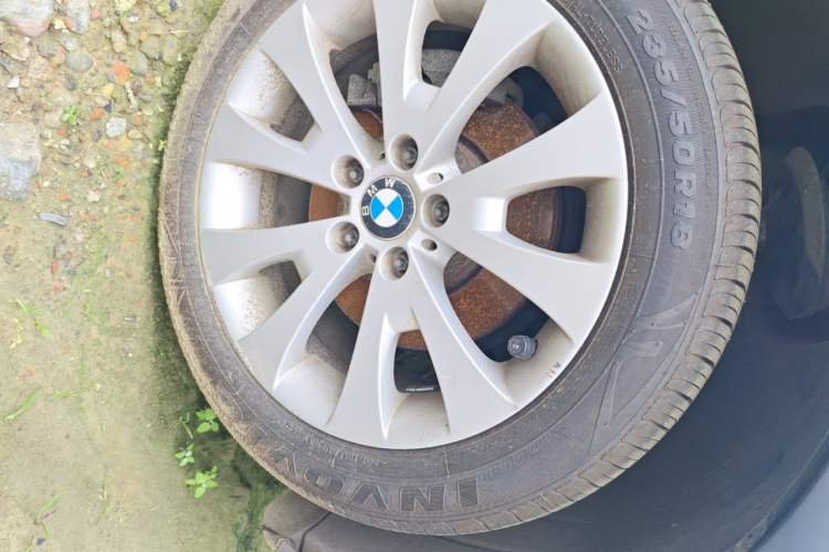 Used BMW X3 2009 xDrive30i Right Front Wheel Hub