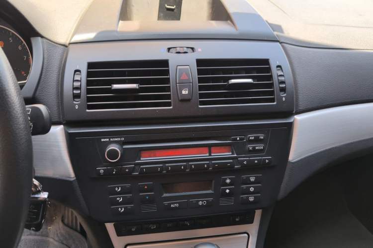 Used BMW X3 2009 xDrive25i Luxury Plus Model Audio And AC Panel