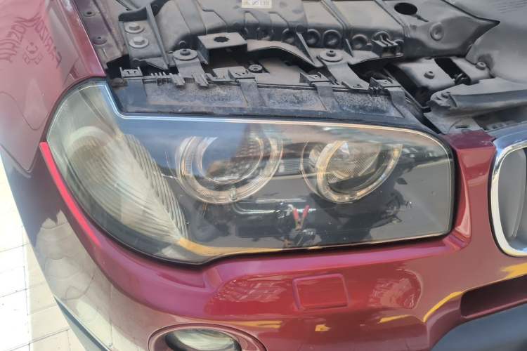 Used BMW X3 2009 xDrive25i Luxury Plus Model Right Front Headlight