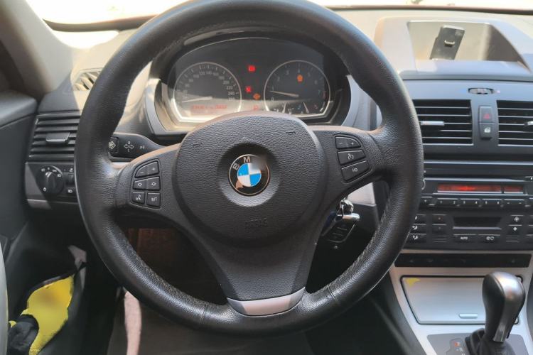 Used BMW X3 2009 xDrive25i Luxury Plus Model Steering Wheel