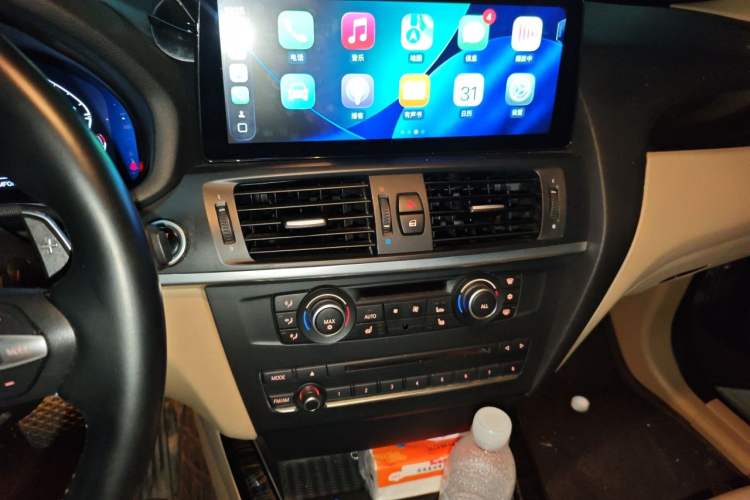 Used BMW X3 2011 xDrive28i Luxury Model Audio And AC Panel