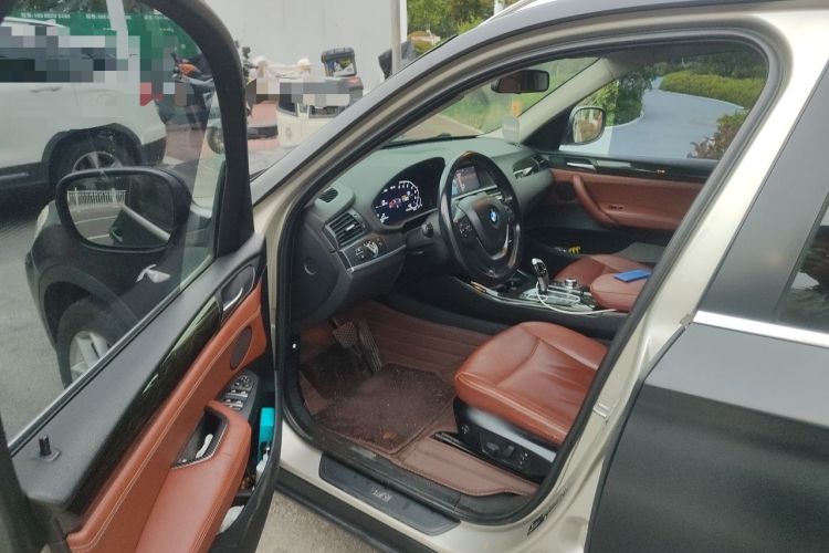 Used BMW X3 2011 xDrive28i Luxury Model Driver Seat