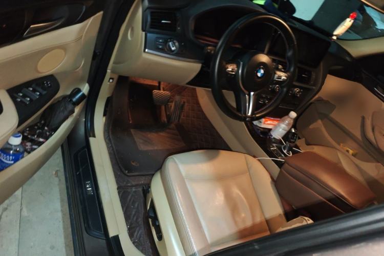Used BMW X3 2011 xDrive28i Luxury Model Driver Seat