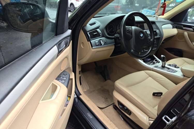 Used BMW X3 2011 xDrive28i Leading Model Driver Seat