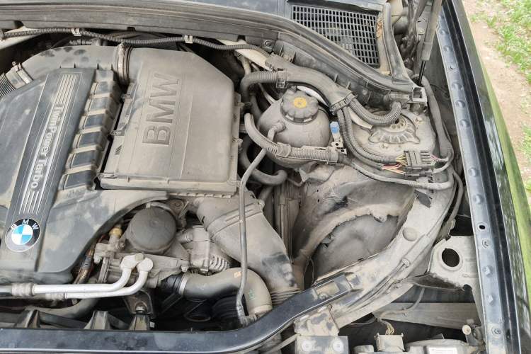 Used BMW X3 2011 xDrive35i Luxury Model Engine Bay Left