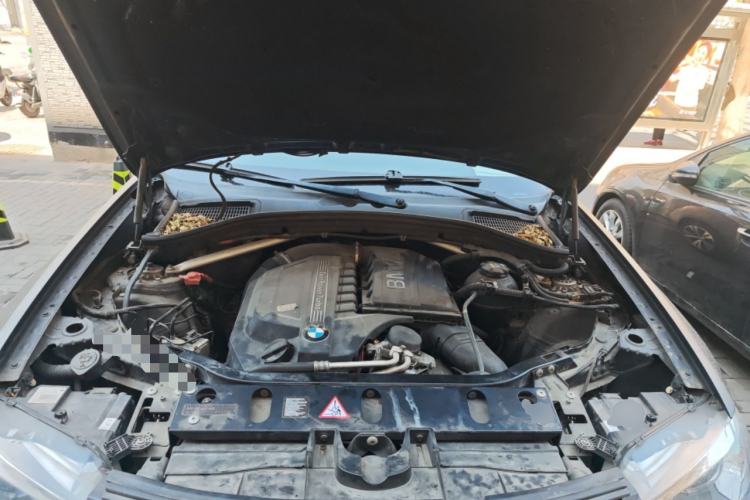 Used BMW X3 2011 xDrive35i Luxury Model Engine Bay