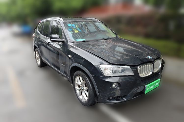 Used BMW X3 2011 xDrive28i Leading Model Front Right 45 Deg