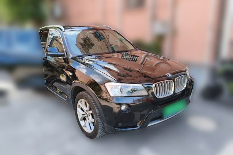 Used BMW X3 2011 xDrive28i Luxury Model Front Right 45 Deg