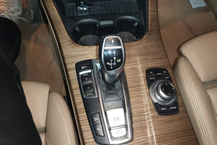 Used BMW X3 2011 xDrive35i Luxury Model Gear Lever