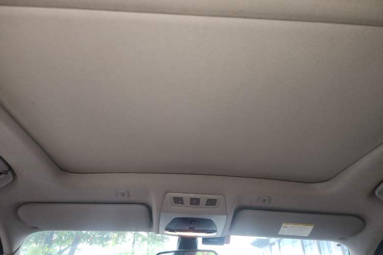 Used BMW X3 2011 xDrive35i Luxury Model Headliner